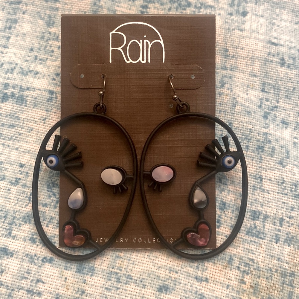 Eye Earrings